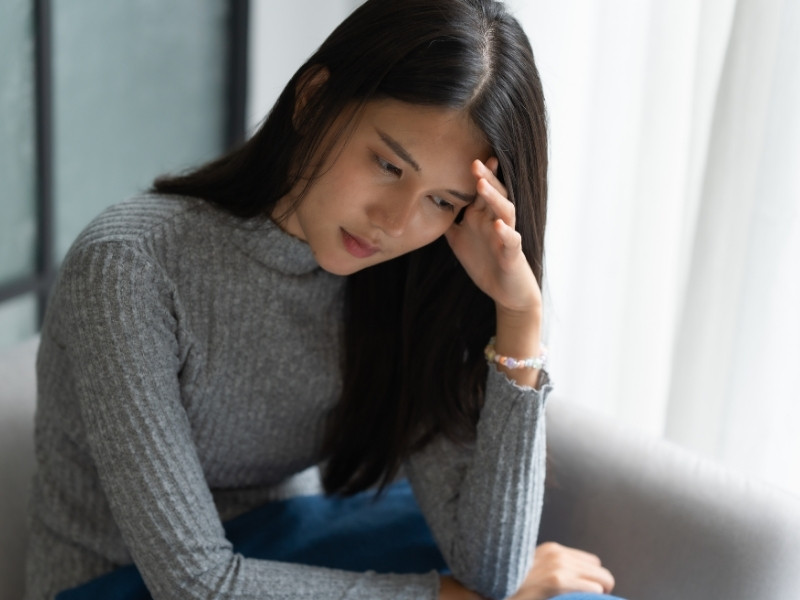 Dấu hiệu nhận biết phụ nữ suy giảm nội tiết tố qua tâm ký bất ổn, stress