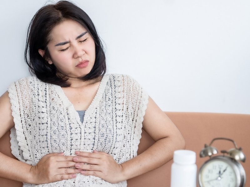 Đầy hơi do nội tiết tố chủ yếu tới từ thói quen sinh hoạt không lành mạnh