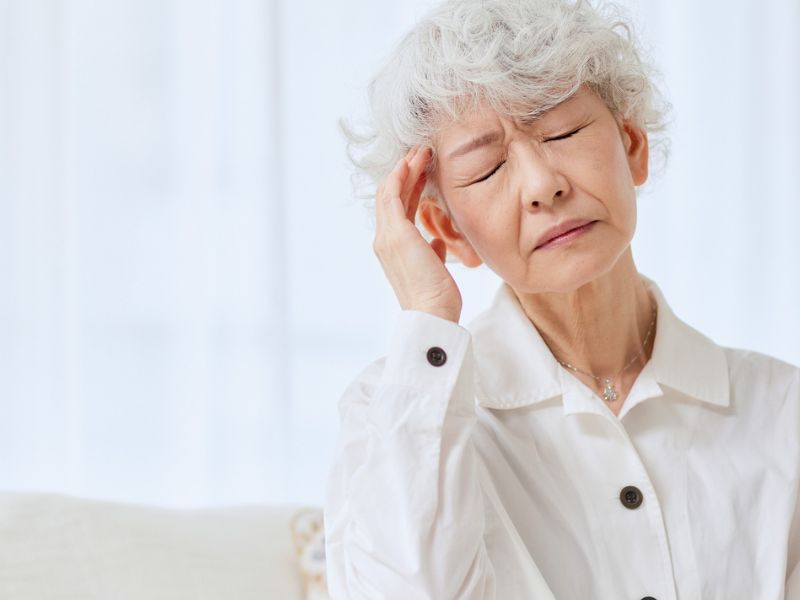 Người bốc hỏa đổ mồ hôi đau đầu thường da rối loạn nội tiết tố